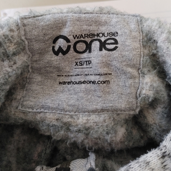 Knit Spring/Fall Hoodie - Picture 4 of 4